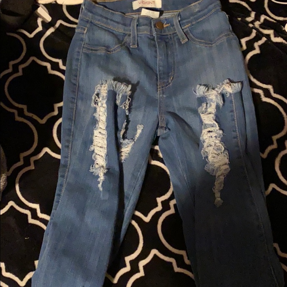 Ripped skinny jeans